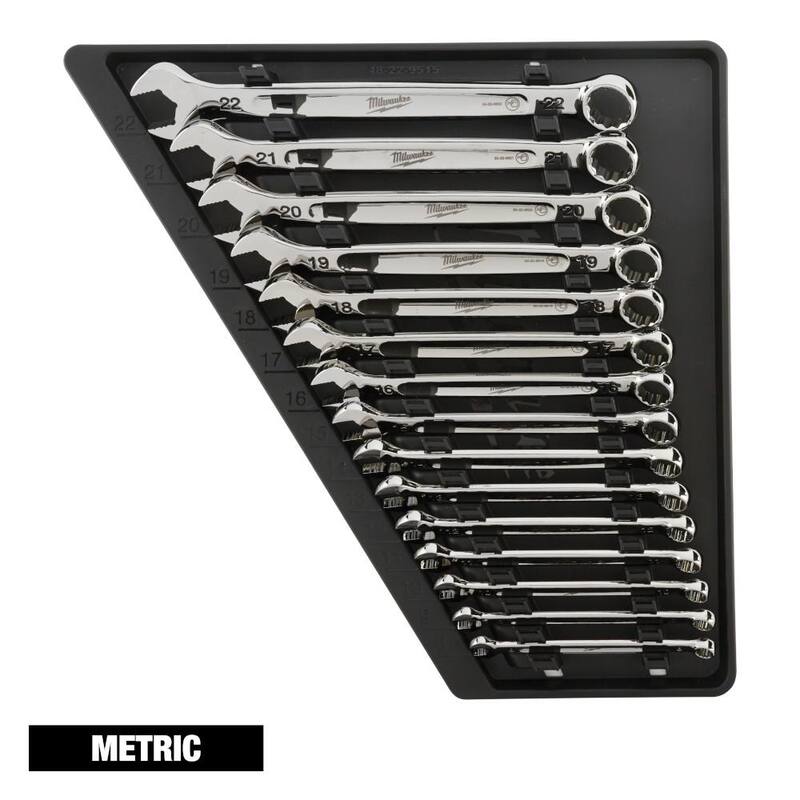 Set de llaves combinadas métricas de Milwaukee con trinquete y juego de enchufes SAE/Métricos de 1/2 pulgada (62 piezas) - 48-22-9515-48-22-9010