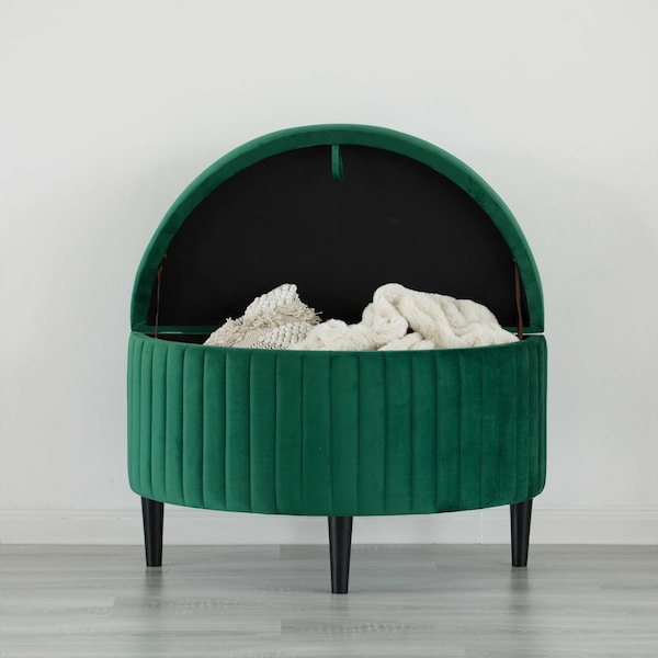 Fabulaxe 32.5 W, 21.5 H, Velvet Fabric on Wooden Frame, Green - QI004048.L.GN
