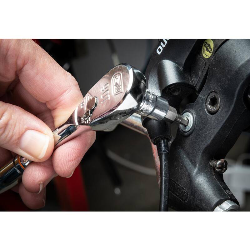 Juego de puntas de vaso GEARWRENCH de 1/4, 3/8 y 1/2 pulgadas, Hexagonal, Hexagonal con extremo de bola, Torx a prueba de manipulaciones, E-Torx y punta Torx (80 piezas) - 86538
