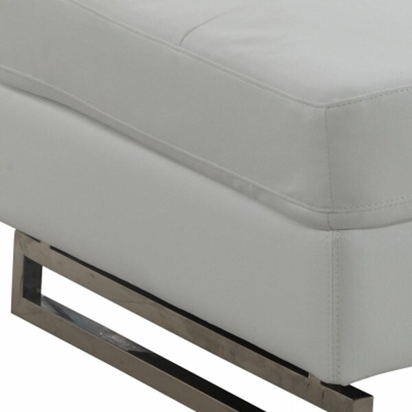Homeroots White Ottoman 63 x 32 x 19 in. - 366201