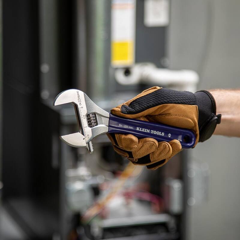 Llave ajustable de mandíbula extra ancha de 1-1/2 pulg. - D509-8 de Klein Tools