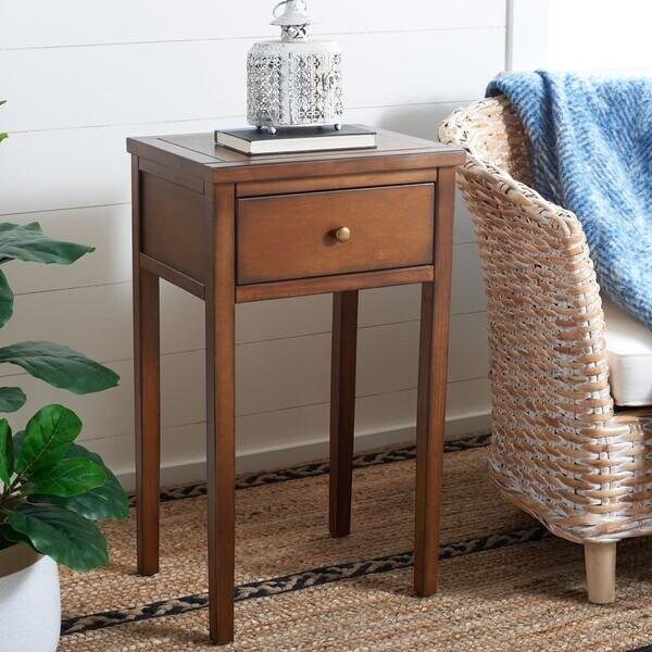 Safavieh Abel End Table- Filbert Brown - 29.7 x 14.2 x 16.9 in. - AMH6626F