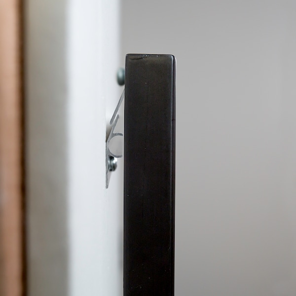 Hangman Heavy Duty Hangman Mirror and Picture Hanging Brackets 42" w/ Level and WallDogs, Holds 400 lbs. - HM-42D