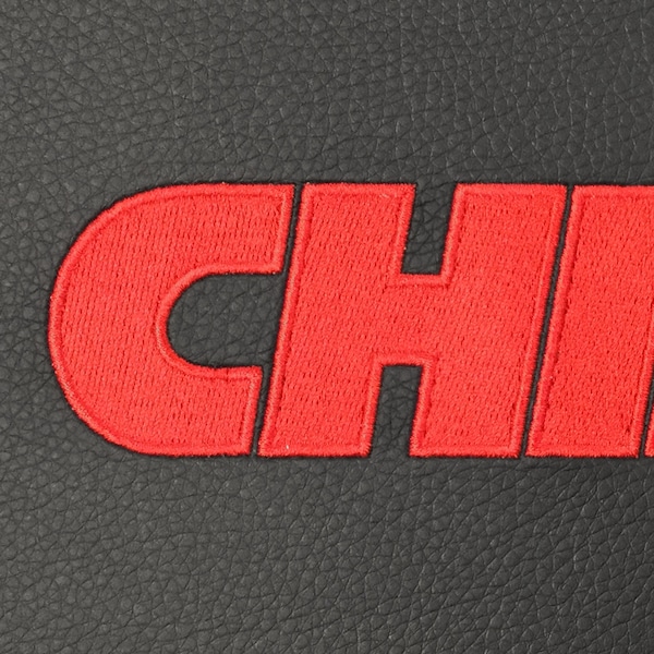Dreamseat Silver Club Chair with Kansas City Chiefs Secondary Logo - XZ7759002CHCDBK-PSNFL20071