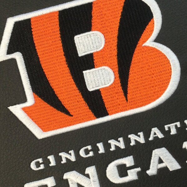 Dreamseat Silver Club Chair with Cincinnati Bengals Secondary Logo - XZ7759002CHCDBK-PSNFL20026
