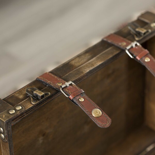 Vintiquewise Wooden Brown Storage Trunk with Faux Leather Straps and Handles, Large - QI004334.L