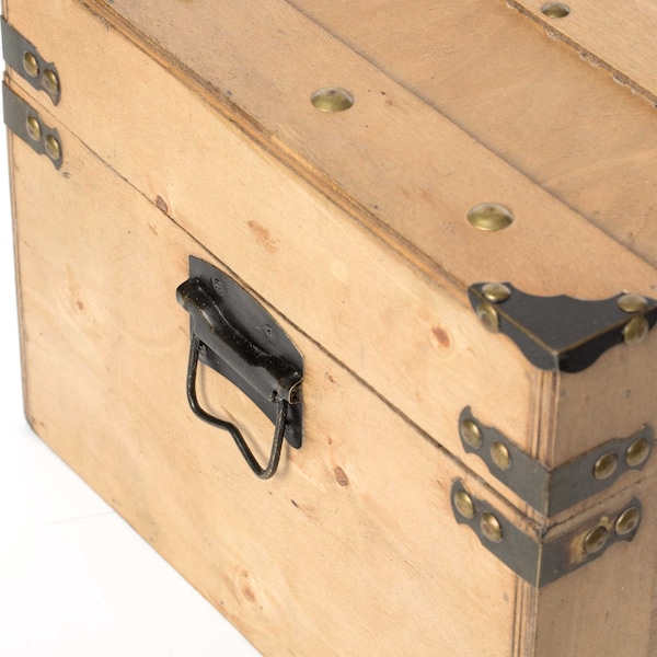 Vintiquewise Natural Wooden Style Trunk with Handles, Small - QI004014.S