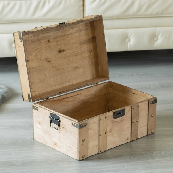 Vintiquewise Natural Wooden Style Trunk with Handles, Small - QI004014.S