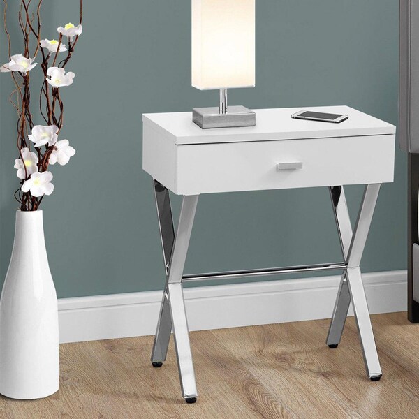 Homeroots 22.25 in. Particle Board & Chrome Metal Accent Table - 333130