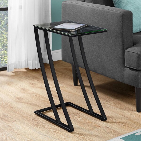 Homeroots 24 in. Metal & Clear Tempered Glass Accent Table - 333020