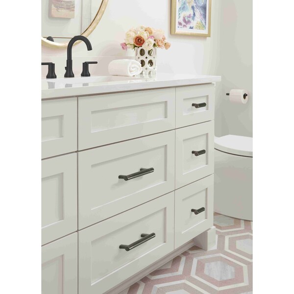 Amerock Bronx 5-1/16 in 128 mm Center-to-Center Gunmetal Cabinet Pull - BP36558GM