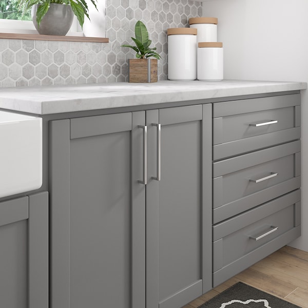 Richelieu Lambton Collection 7 9/16-inch (192 mm) Brushed Nickel Modern Rectangular Cabinet Pull - BP873192195