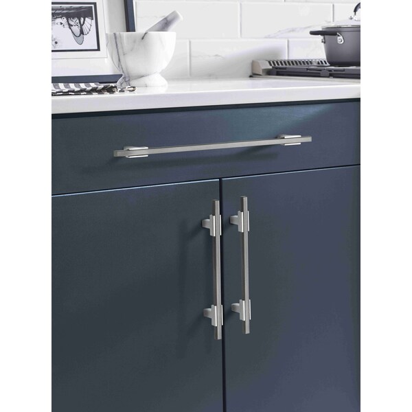 Amerock Urbanite 10-1/16 in 256 mm Center-to-Center Polished Chrome/Black Chrome Cabinet Pull - BP77825626BCR