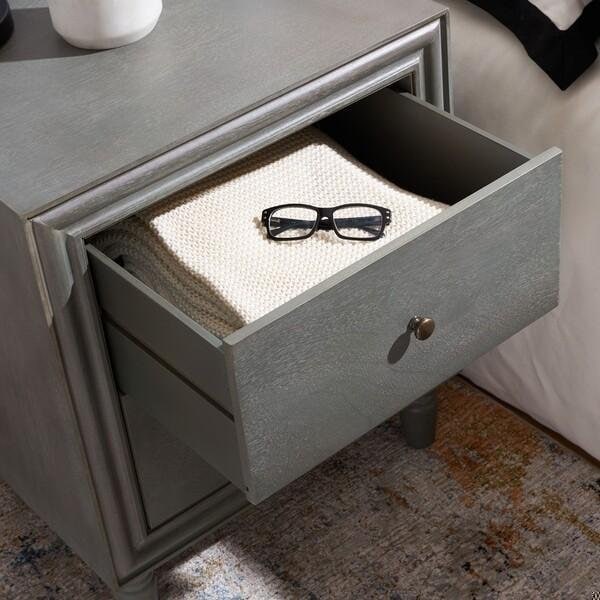 Safavieh Blaise Accent Stand- French Grey - 26 x 22 x 22 in. - AMH6605B