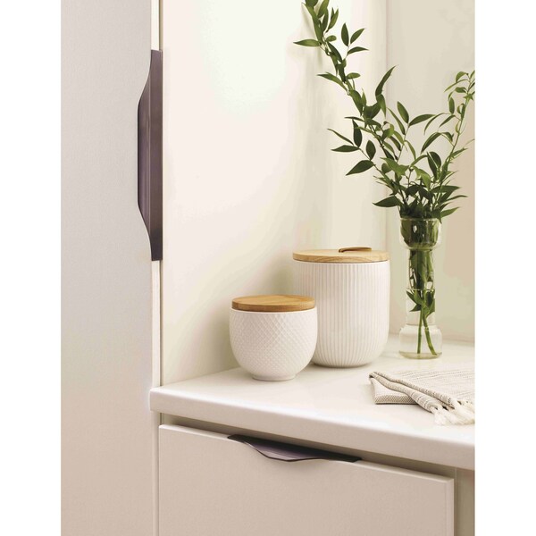 Amerock Aloft 4-9/16 in 116 mm Center-to-Center Black Chrome Cabinet Edge Pull - BP36744BCR