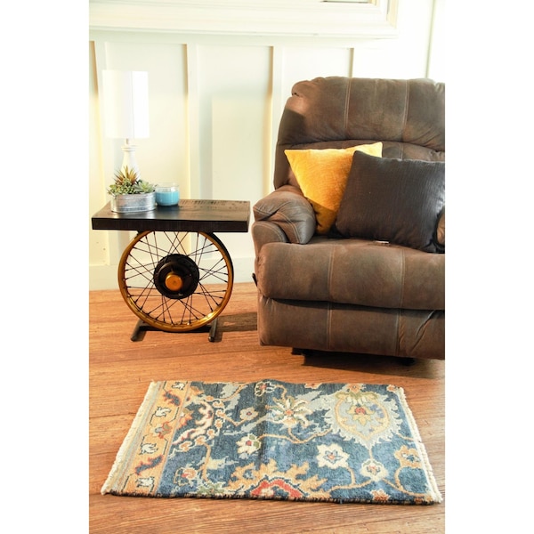 Homeroots 22 x 14 x 23.5 in. Black & Gold Wheel Accent Table - 388285
