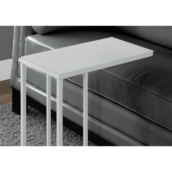 Homeroots 24 in. White Metal with Frosted Tempered Glass Accent Table - 332991