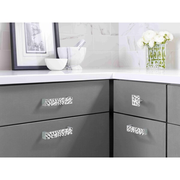 Amerock Calathea 5-1/16 in 128 mm Center-to-Center Polished Chrome Cabinet Pull - BP100312826