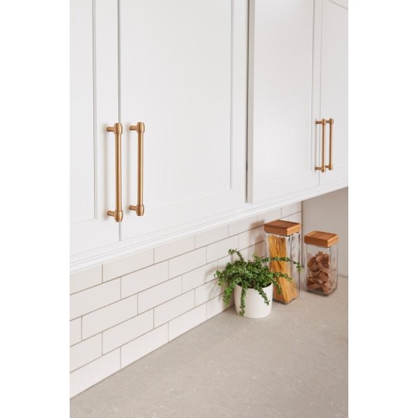 Jeffrey Alexander 192 mm Center-to-Center Satin Bronze Hayworth Cabinet Bar Pull - 885-192SBZ