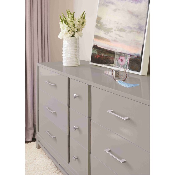 Amerock Riva 5-1/16 in 128 mm Center-to-Center Polished Chrome Cabinet Pull - BP5536726