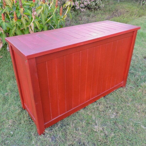 International Caravan Royal Fiji Acacia Rectangular Storage Trunk, Barn Red - TT-CB-007-AC-BRD
