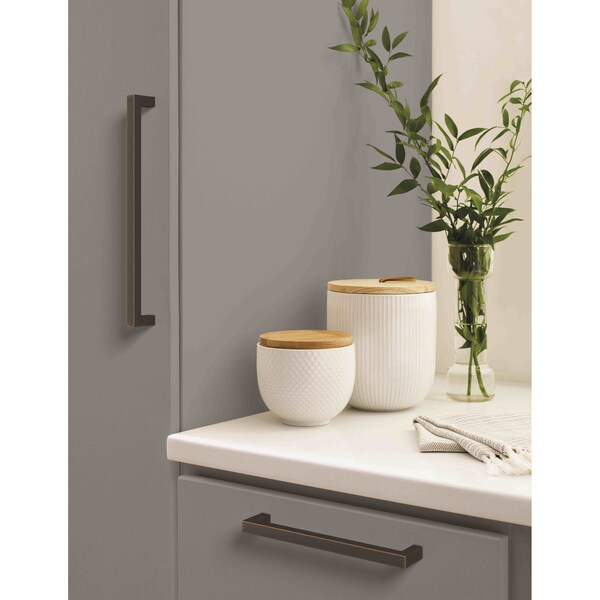 Amerock Monument 8-13/16 in 224 mm Center-to-Center Oil Rubbed Bronze Cabinet Pull - BP36909ORB