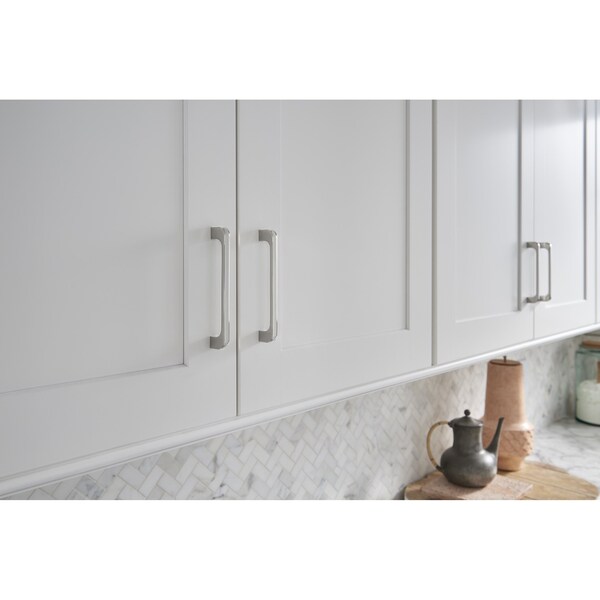Jeffrey Alexander 128 mm Center-to-Center Matte Black Alvar Cabinet Pull - 264-128MB