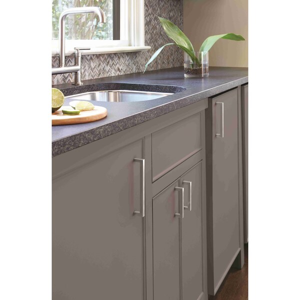 Amerock Monument 3-3/4 in 96 mm Center-to-Center Polished Chrome Cabinet Pull - BP3657026