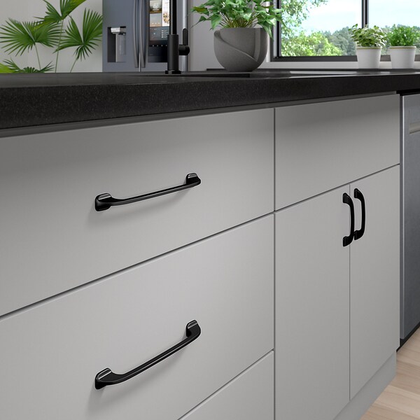 Richelieu 7 9/16-inch (192 mm) Center to Center Matte Black Contemporary Cabinet Pull - BP7350192900