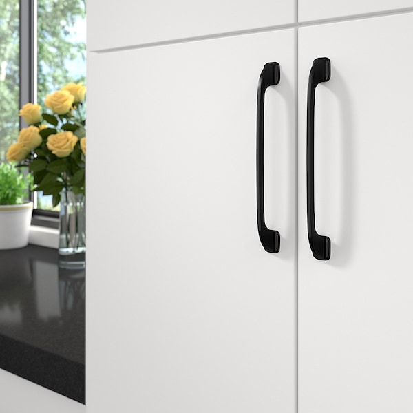Richelieu 7 9/16-inch (192 mm) Center to Center Matte Black Contemporary Cabinet Pull - BP7350192900