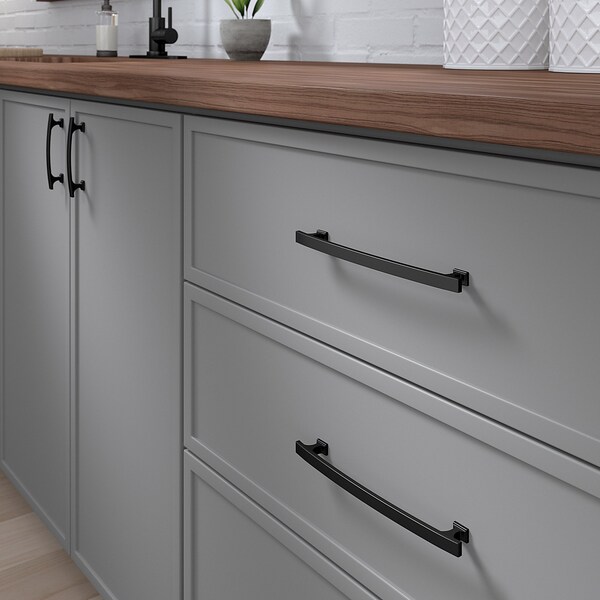 Richelieu 7 9/16-inch (192 mm) Center to Center Matte Black Transitional Cabinet Pull - BP5254192900
