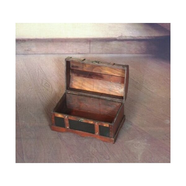 Vintiquewise Leather Wooden Chest - QI003002
