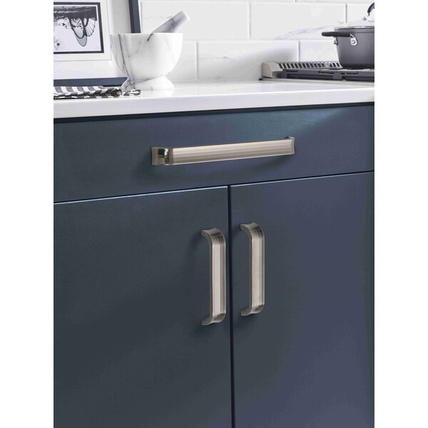 Amerock Concentric 5-1/16 in 128 mm Center-to-Center Gunmetal Cabinet Pull - BP36813GM
