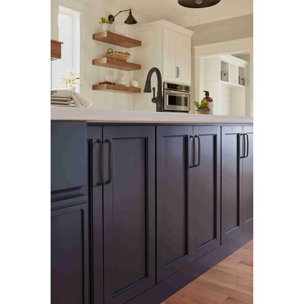 Amerock Renown 6-5/16 in 160 mm Center-to-Center Oil Rubbed Bronze Cabinet Pull - BP36796ORB