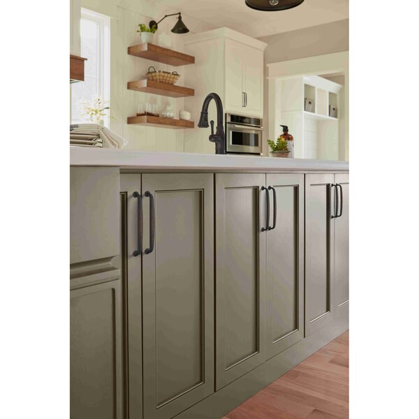 Amerock Renown 6-5/16 in 160 mm Center-to-Center Oil Rubbed Bronze Cabinet Pull - BP36796ORB