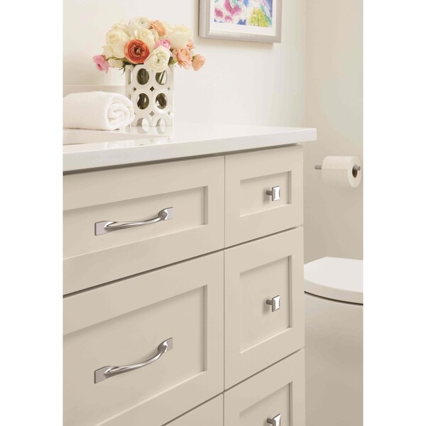 Amerock Uprise 5-1/16 in 128 mm Center-to-Center Polished Chrome Cabinet Pull - BP3691826