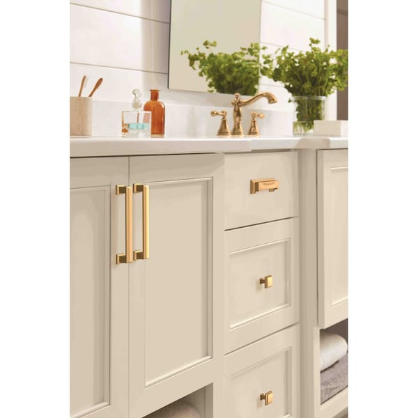 Amerock Appoint 5-1/16 in 128 mm Center-to-Center Champagne Bronze Cabinet Pull - BP36760CZ