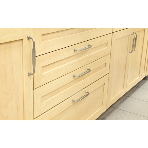 Richelieu 6 5/16 in (160 mm) Center-to-Center Polished Nickel Transitional Cabinet Pull - 3921160180