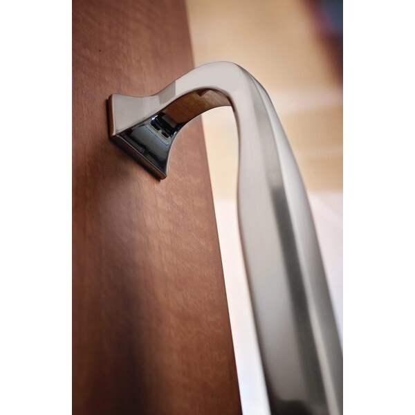 Richelieu 6 5/16 in (160 mm) Center-to-Center Polished Nickel Transitional Cabinet Pull - 3921160180