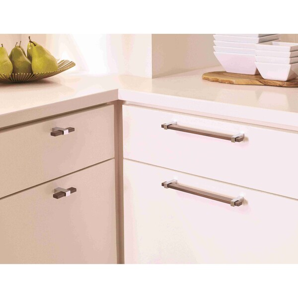 Amerock Mulino 7-9/16 in 192 mm Center-to-Center Black Brushed Nickel/Polished Chrome Cabinet Pull - BP36725BBN26