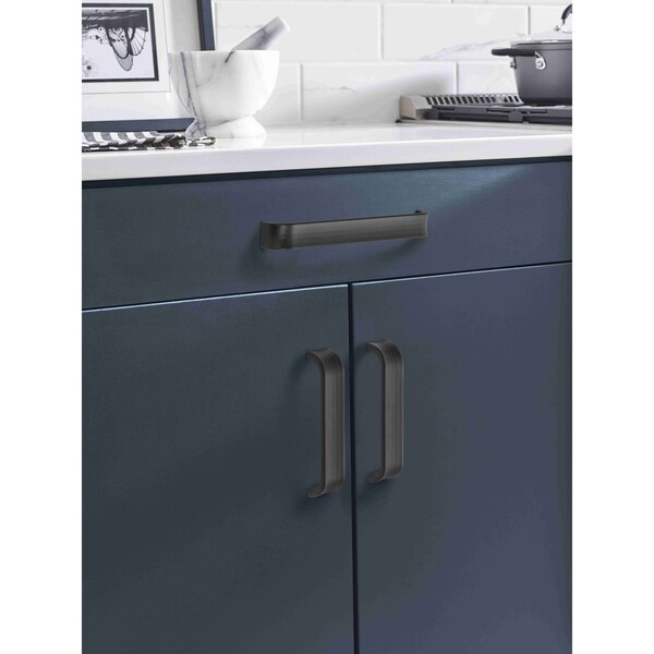Amerock Concentric 7-9/16 in 192 mm Center-to-Center Matte Black Cabinet Pull - BP36815MB