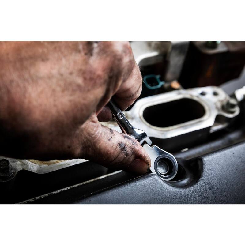 GEARWRENCH 7/16 in. 90-Tooth 12 Point Stubby Flex Combination Ratcheting Wrench - 86872