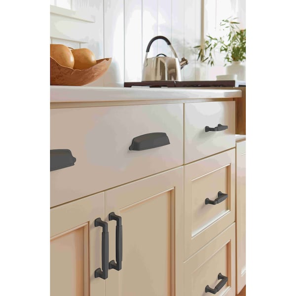 Amerock Stature 3-3/4 in 96 mm Center-to-Center Matte Black Cabinet Pull - BP36887FB