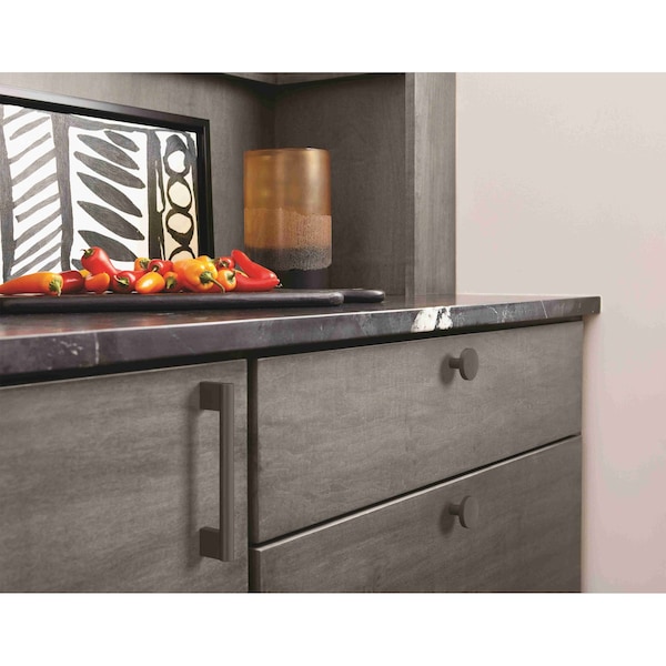 Amerock Versa 5-1/16 in 128 mm Center-to-Center Matte Black Cabinet Pull - BP36913FB