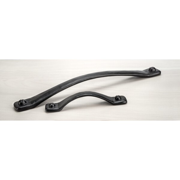 Richelieu 5 1/16 in (128 mm) Center-to-Center Matte Black Traditional Forged Iron Cabinet Pull Sheffield - BP9464128900