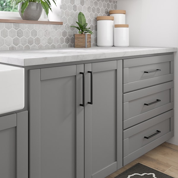 Richelieu Lambton Collection 7 9/16-inch (192 mm) Matte Black Modern Rectangular Cabinet Pull - BP873192900