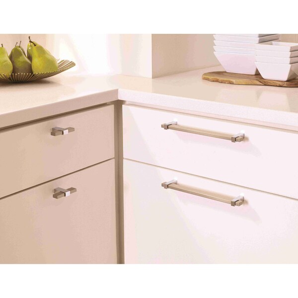 Amerock Mulino 7-9/16 in 192 mm Center-to-Center Silver Champagne/Polished Chrome Cabinet Pull - BP36725SC26