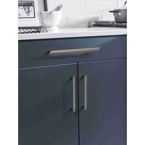 Amerock Concentric 5-1/16 in 128 mm Center-to-Center Gunmetal Cabinet Pull - BP36831GM