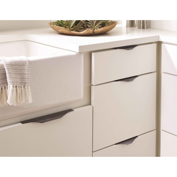Amerock Aloft 6-9/16 in 167 mm Center-to-Center Black Chrome Cabinet Edge Pull - BP36745BCR