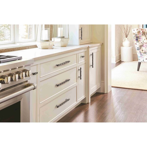 Amerock London 8 in 203 mm Center-to-Center Black Chrome/Polished Chrome Cabinet Pull - BP36663BCR26
